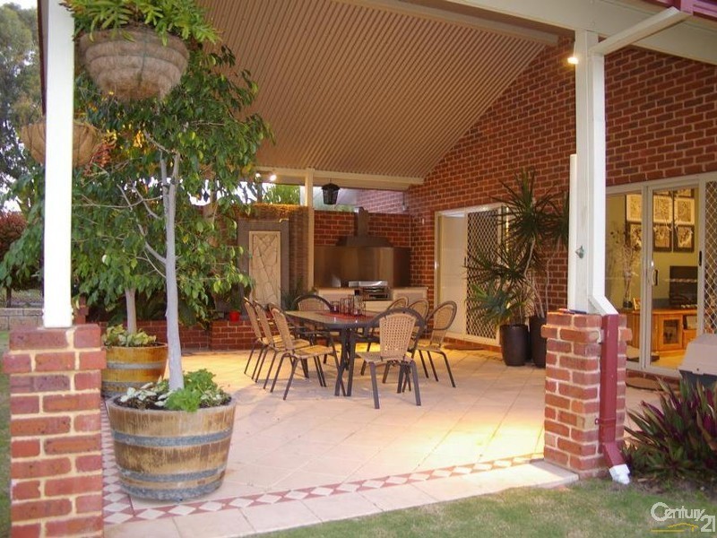 65 Maidment Parade, Dalyellup WA 6230