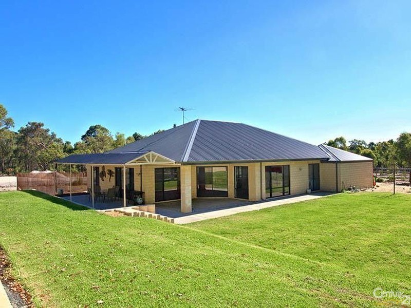 18 Duce Drive, Boyanup WA 6237