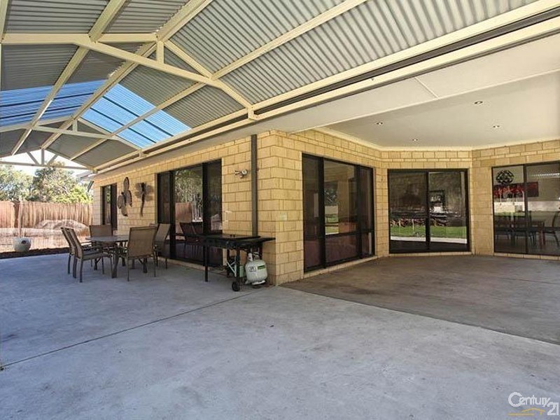 18 Duce Drive, Boyanup WA 6237