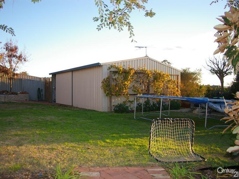 6 Hurst Street, Eaton WA 6232