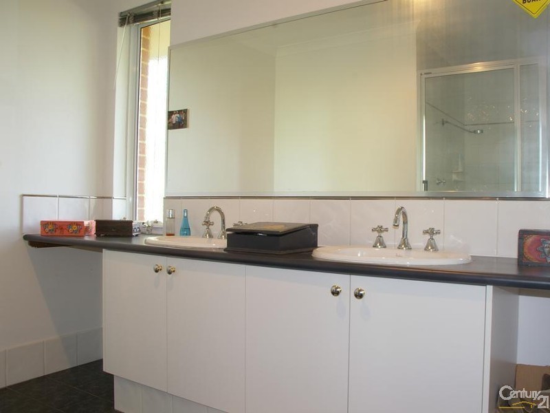 25 Hornibrook Road, Dalyellup WA 6230