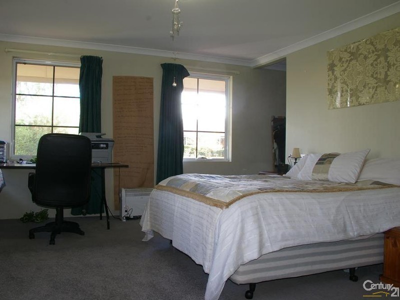 25 Hornibrook Road, Dalyellup WA 6230