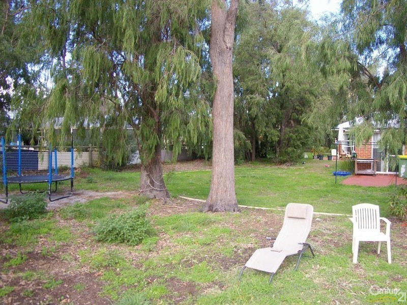 25 Hornibrook Road, Dalyellup WA 6230
