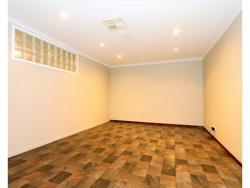 17 Laura Avenue, Australind WA 6233