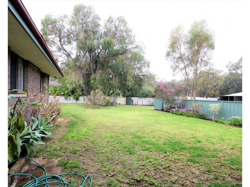 17 Laura Avenue, Australind WA 6233