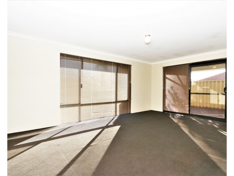 22 Chisholm Road, Dalyellup WA 6230