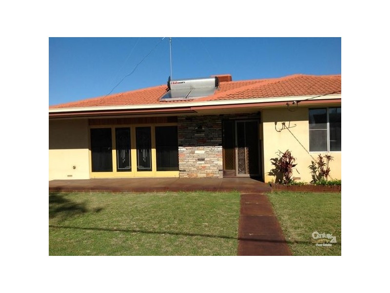 11 Hamersley Drive, Carey Park WA 6230