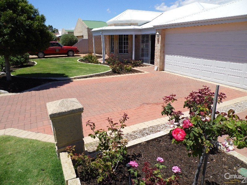 13 Willis Cove, Pelican Point WA 6230