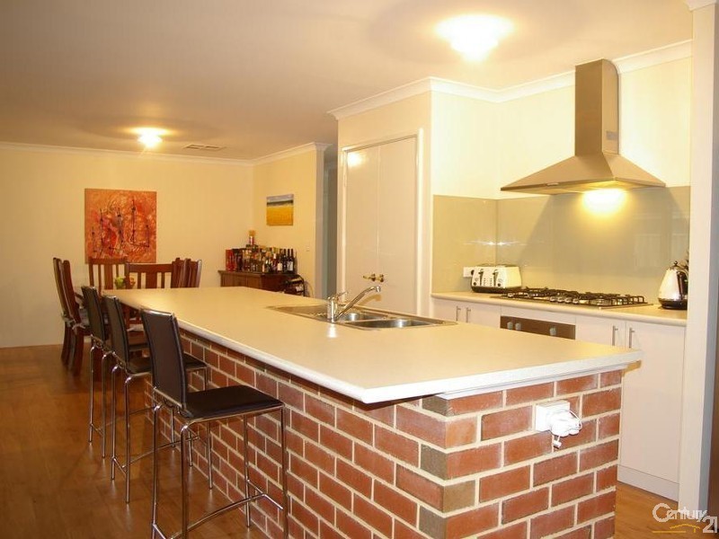 7 Tiffany Centre, Dalyellup WA 6230