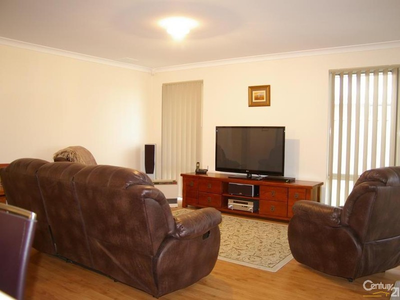 7 Tiffany Centre, Dalyellup WA 6230
