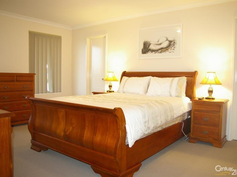 7 Tiffany Centre, Dalyellup WA 6230