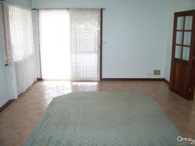 12 Christchurch Place, College Grove WA 6230