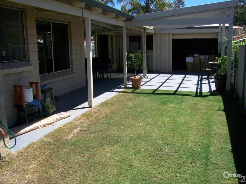 12 Christchurch Place, College Grove WA 6230