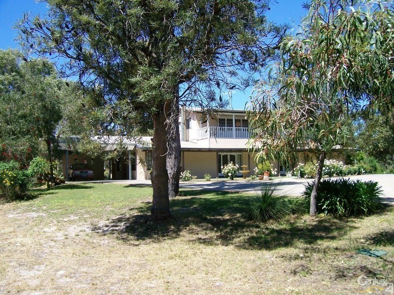 31 Australind Road, Leschenault WA 6233