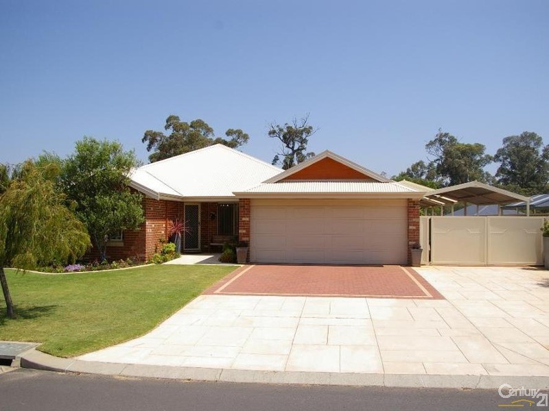 17 Maidmarian Street, Dalyellup WA 6230