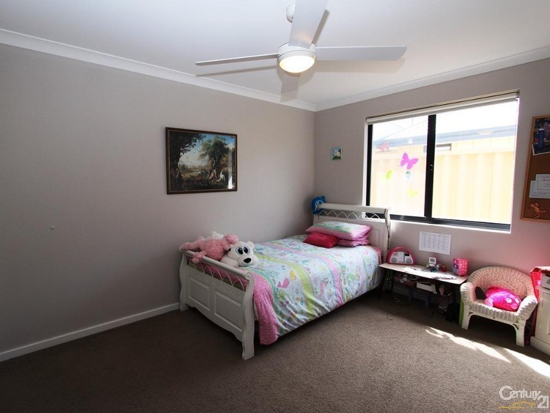 3 Naroona Drive, Dalyellup WA 6230