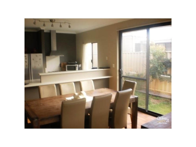 16 Reeves Approach, Dalyellup WA 6230