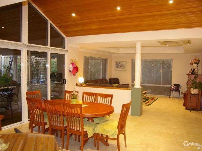 27 Nicolay Approach, Dalyellup WA 6230