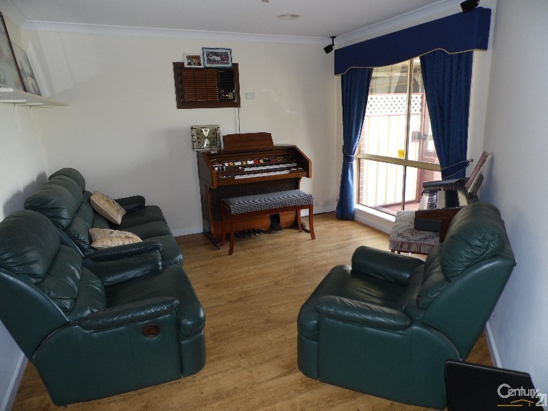 12 Cowin Gardens, Eaton WA 6232