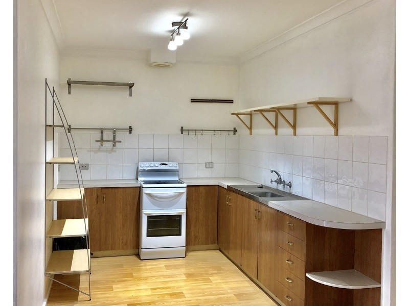 2/21 Greensell Street, Bunbury WA 6230