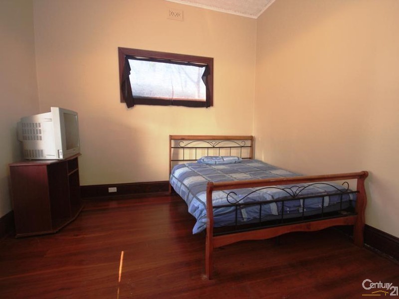 1B Ecclestone Street, South Bunbury WA 6230