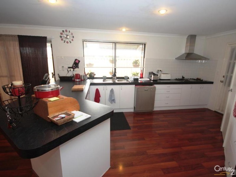 38 Chisholm Road, Dalyellup WA 6230
