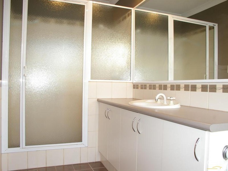 11 Tonkin Fariway, Dalyellup WA 6230