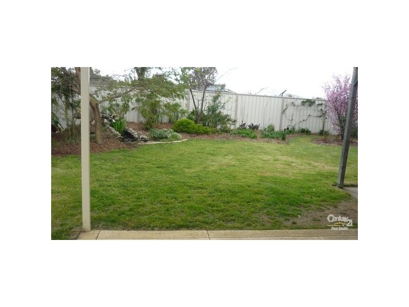 17 The Boulevard, Australind WA 6233