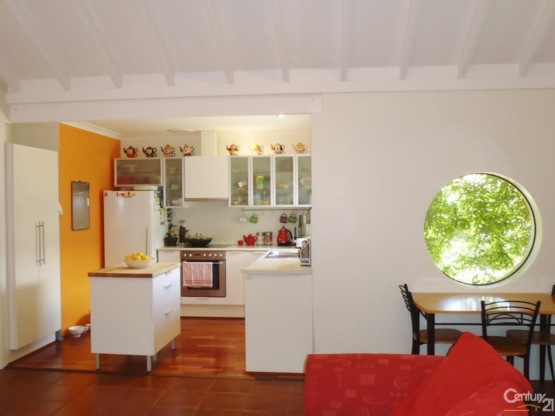 3 Hertford Elbow, College Grove WA 6230