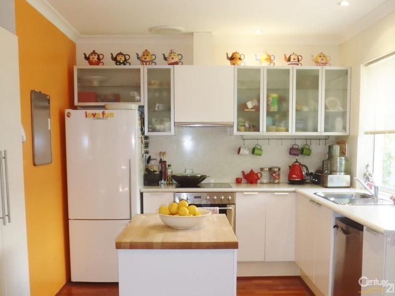 3 Hertford Elbow, College Grove WA 6230