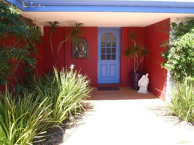 3 Hertford Elbow, College Grove WA 6230