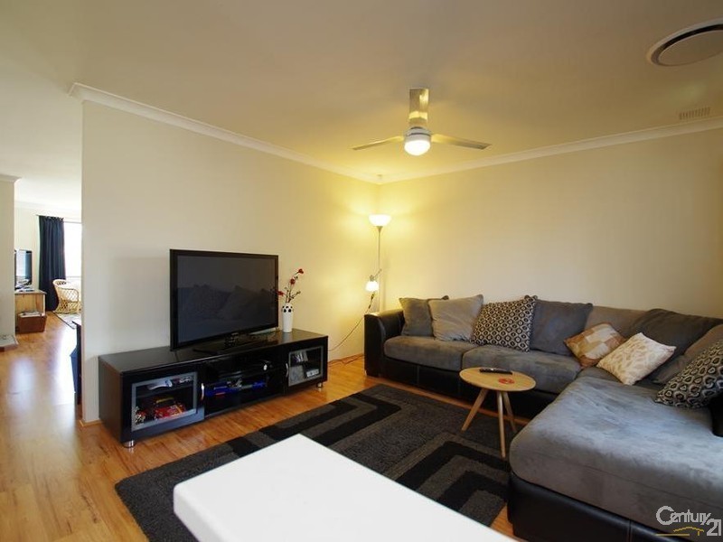 25 Brand Avenue, Usher WA 6230