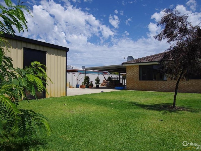 25 Brand Avenue, Usher WA 6230