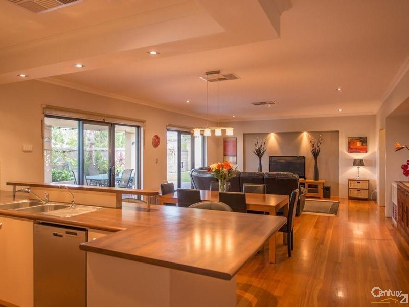 287 Norton Promenade, Dalyellup WA 6230