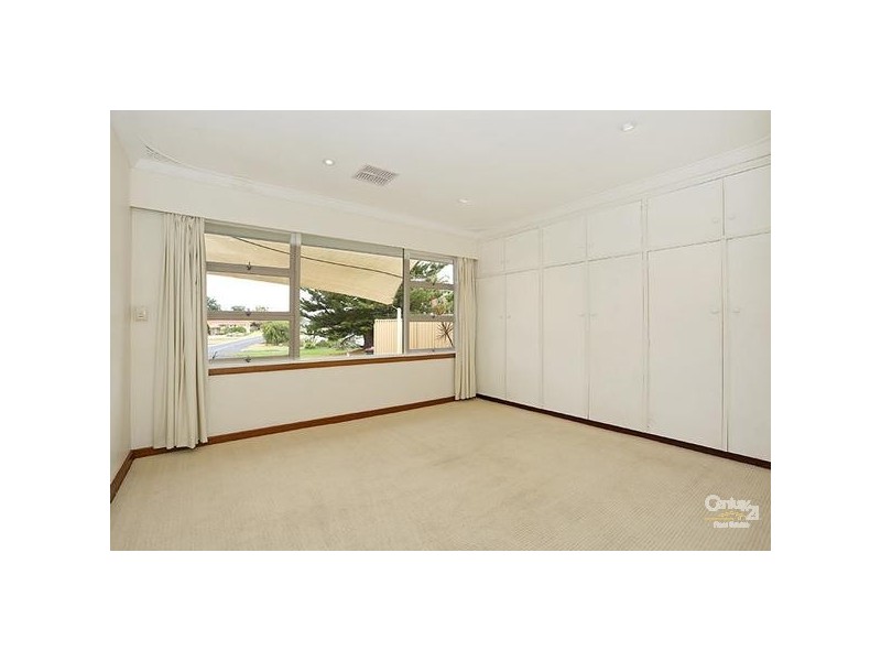 40 Hakea Crescent, South Bunbury WA 6230