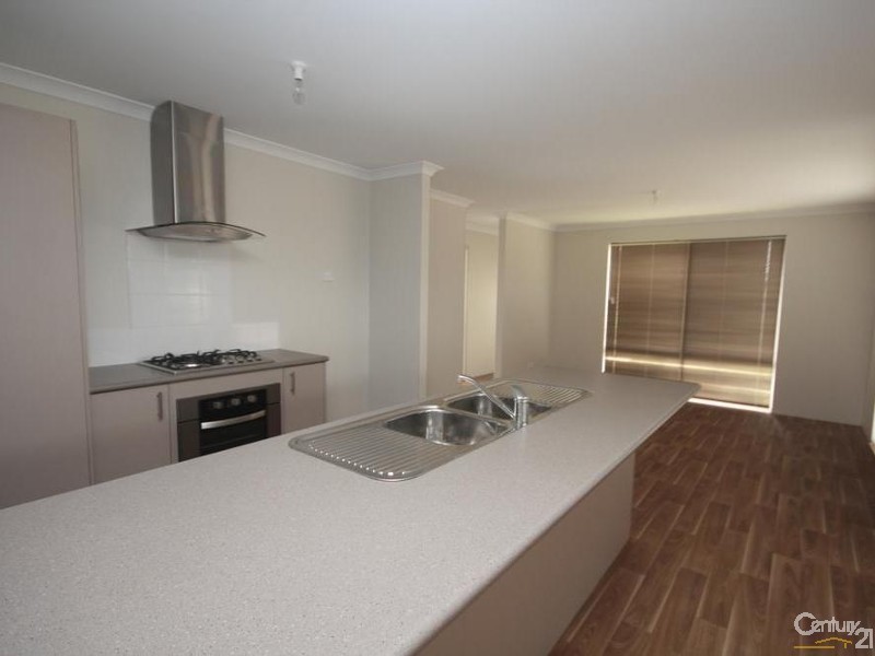 2A Pluto Drive, Australind WA 6233