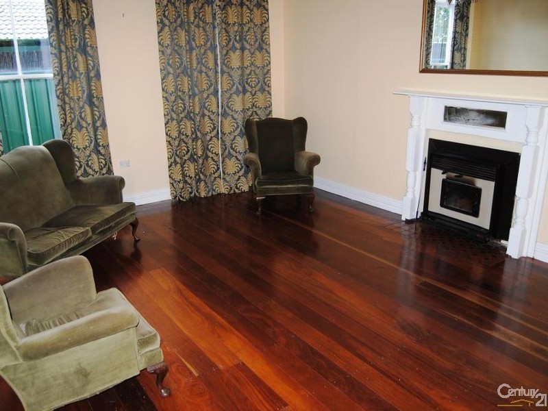 4 Coombes Street, Collie WA 6225