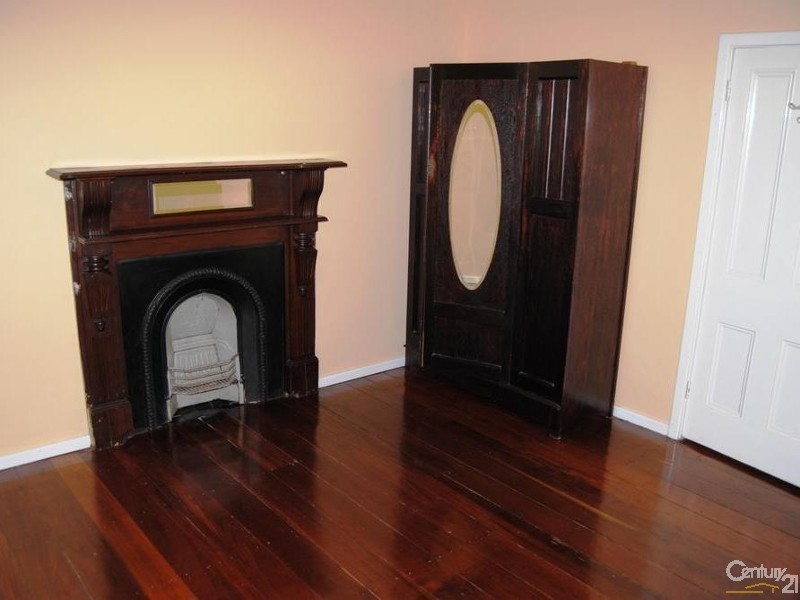 4 Coombes Street, Collie WA 6225