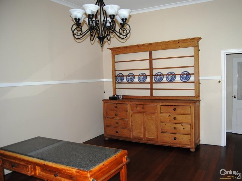 4 Coombes Street, Collie WA 6225