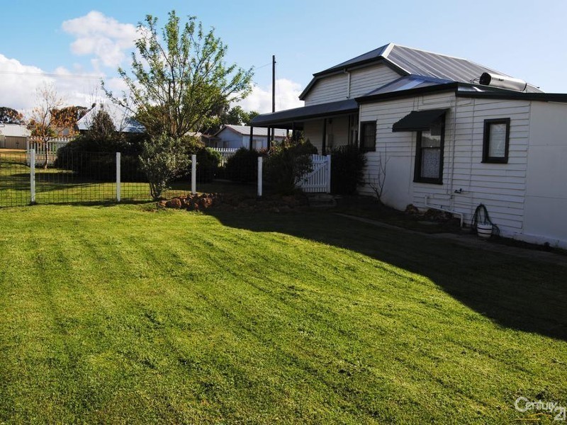 4 Coombes Street, Collie WA 6225
