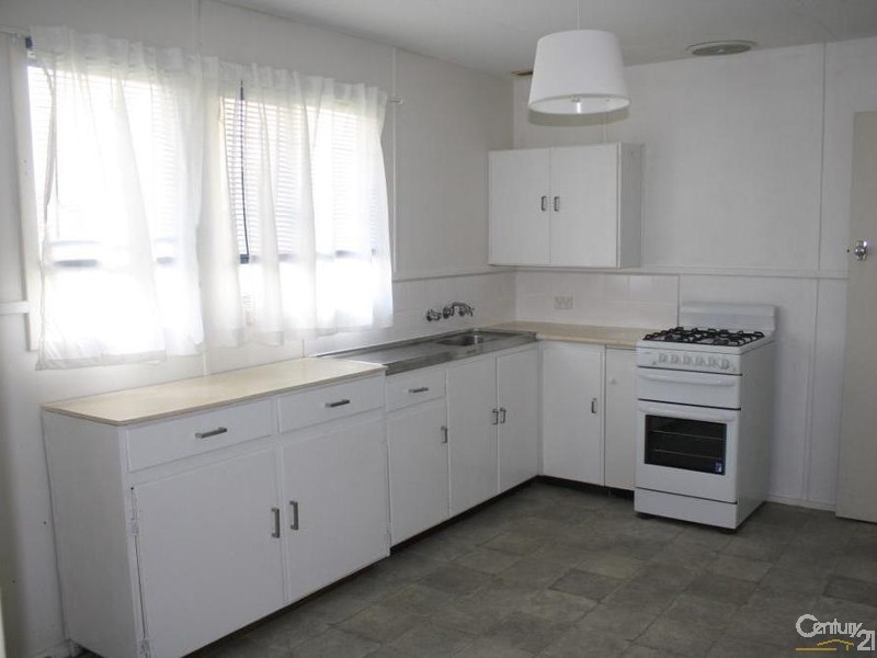 1 Lee Street, Harvey WA 6220