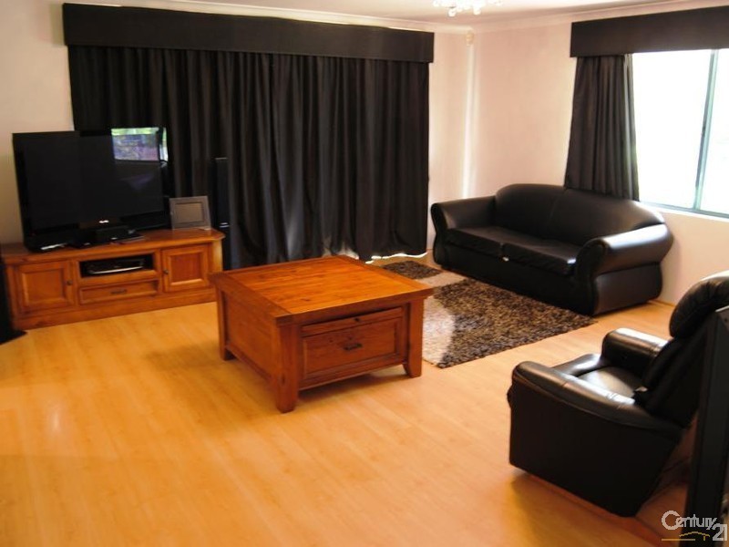 8 Samrose Road, Dalyellup WA 6230