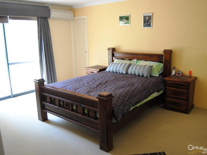 8 Samrose Road, Dalyellup WA 6230