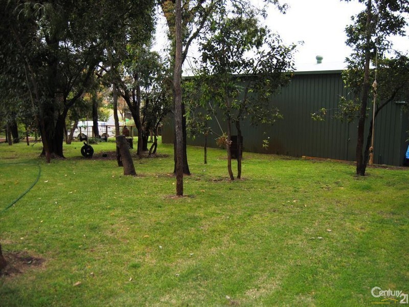 8 Samrose Road, Dalyellup WA 6230