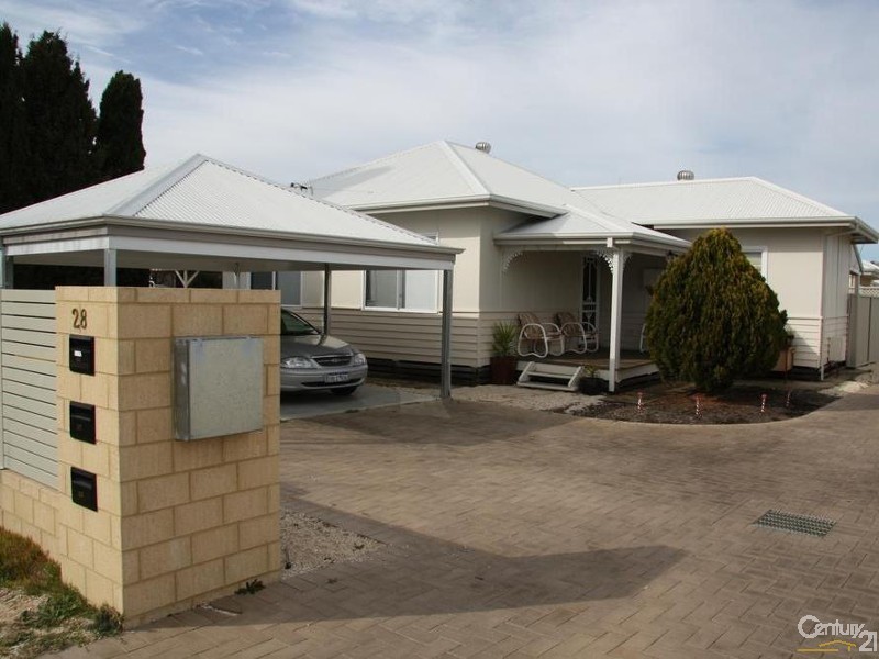 28 Lowe Street, Carey Park WA 6230
