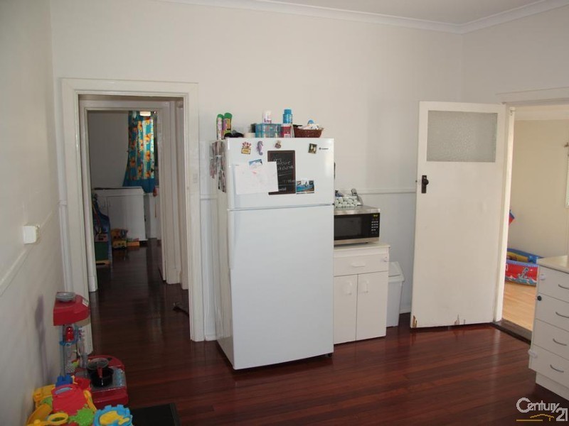 28 Lowe Street, Carey Park WA 6230