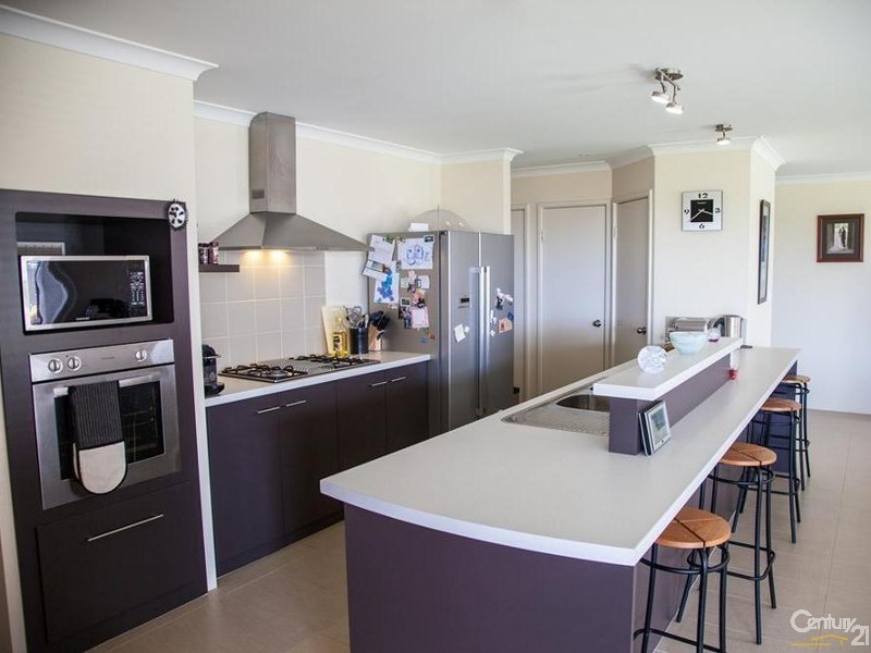 7 Sherwood Drive, Dalyellup WA 6230