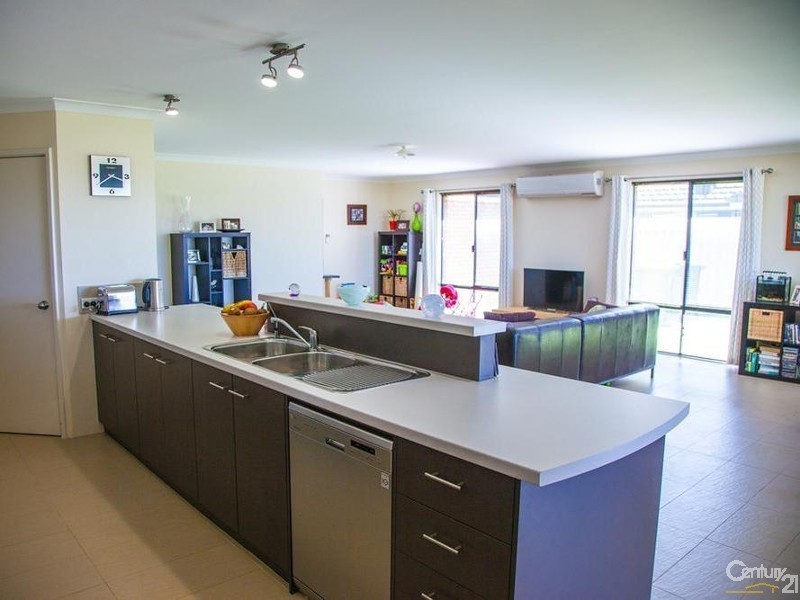 7 Sherwood Drive, Dalyellup WA 6230