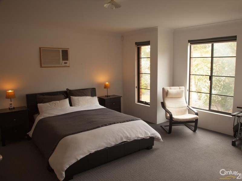 7 Sherwood Drive, Dalyellup WA 6230