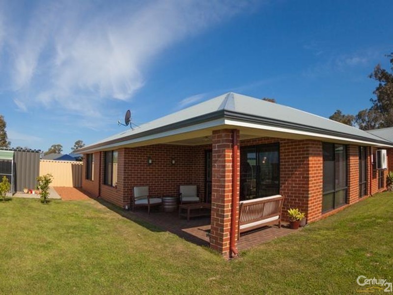 7 Sherwood Drive, Dalyellup WA 6230